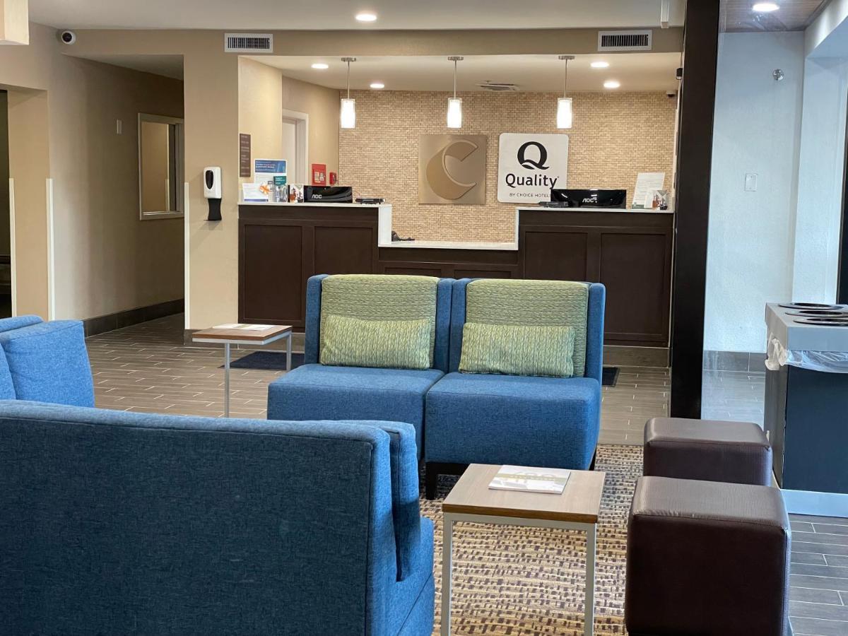 Quality Inn & Suites Spring Lake - Fayetteville Near Fort Bragg Екстер'єр фото
