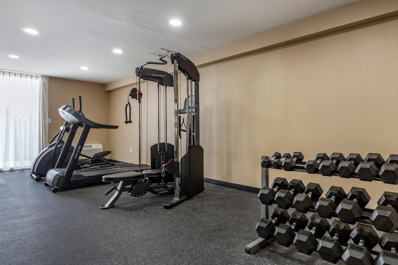 Quality Inn & Suites Spring Lake - Fayetteville Near Fort Bragg Екстер'єр фото