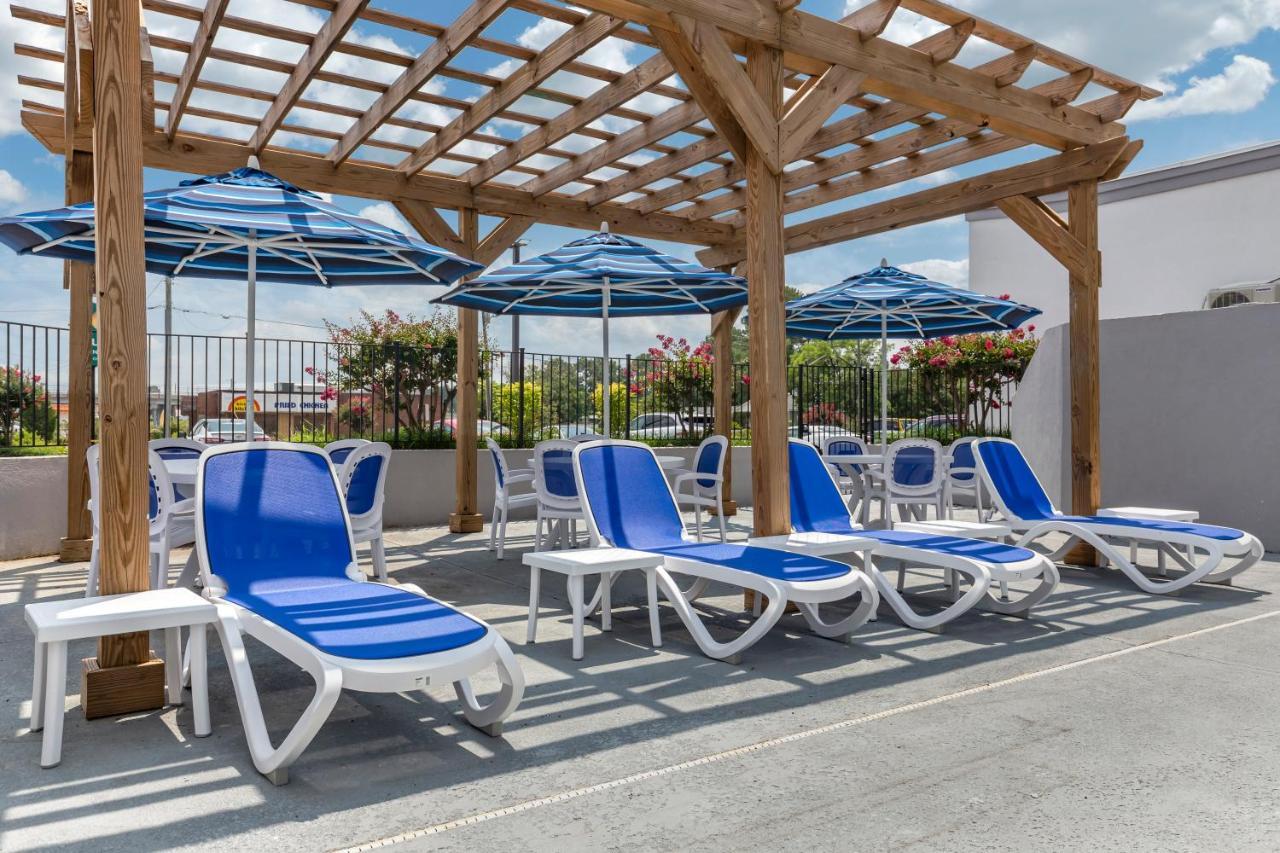 Quality Inn & Suites Spring Lake - Fayetteville Near Fort Bragg Екстер'єр фото